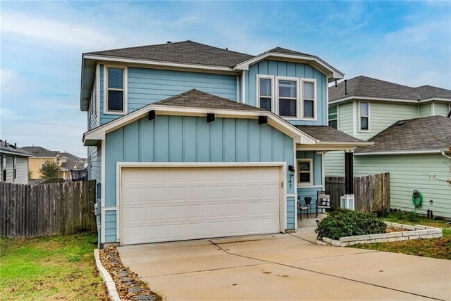 Building Photo - Four Bedroom Home Available for June Move-In!