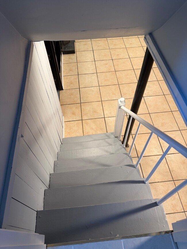 Building Photo - 336 Monohan Dr