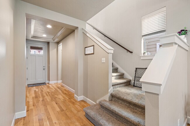 Building Photo - 2733 E Decameron Ln