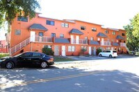 Building Photo - 2260 W 55th St