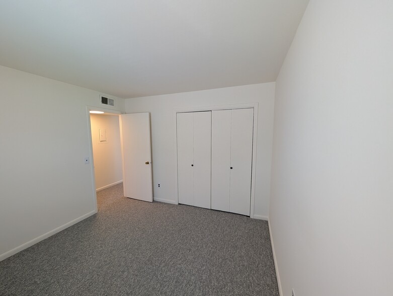Building Photo - 2 Navesink Ave