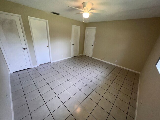 Building Photo - Excellent 4 Bedroom in Coral Springs