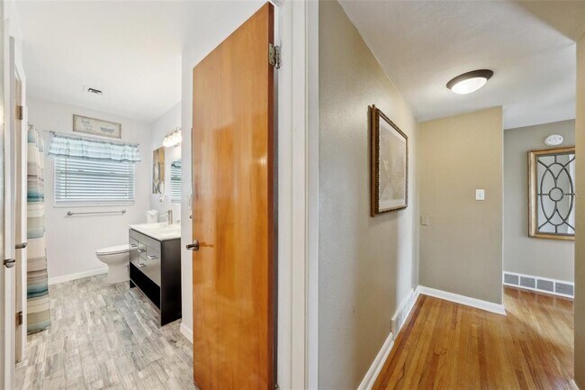 Building Photo - 1369 Whitacre Dr