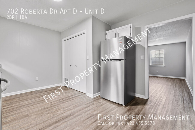 Building Photo - $400 Off A Month' Rent: 2Bed/1Bath Apartme...