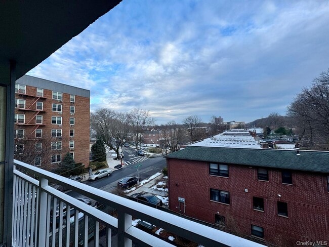 Building Photo - 68-20 Selfridge St