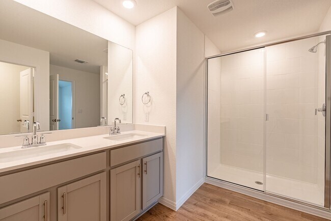 Building Photo - Beautiful 4 bedroom, 2.0 bathroom home in Leander!!!