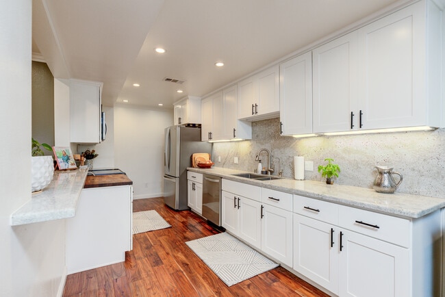 Building Photo - 8828 Pershing Dr