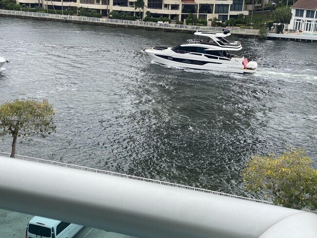 Building Photo - 19390 Collins Ave