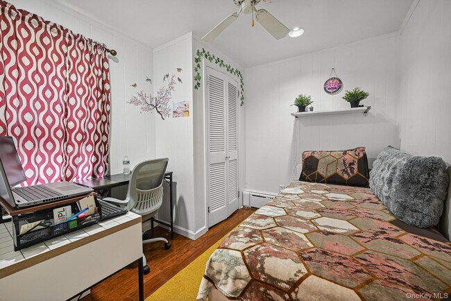 Building Photo - 13 Herbert Ave