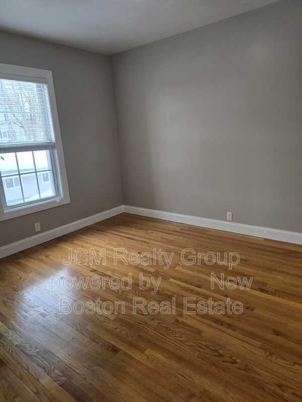 Building Photo - 283 Lincoln Ave