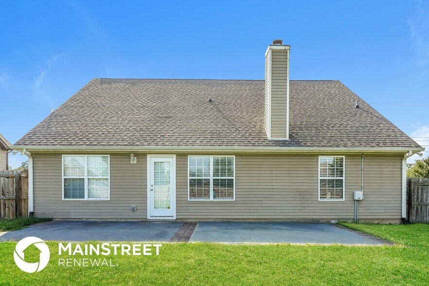 Building Photo - 1351 Lone Oak Rd