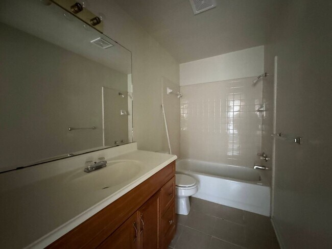 Building Photo - 4207 Deek Dr