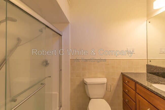 Building Photo - 16 Sunbrook Rd