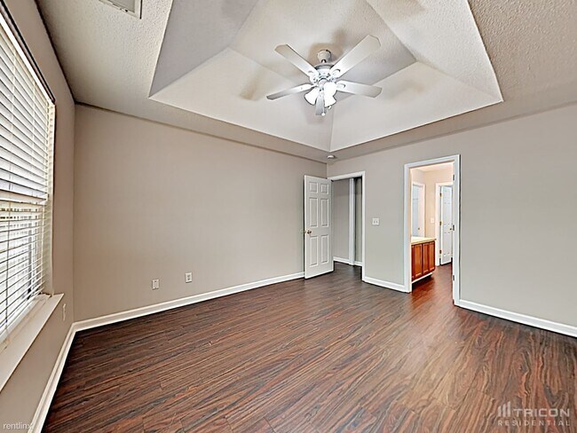 Building Photo - 121 Summer Vale Dr