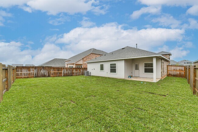 Building Photo - 2127 Port Jackson Dr