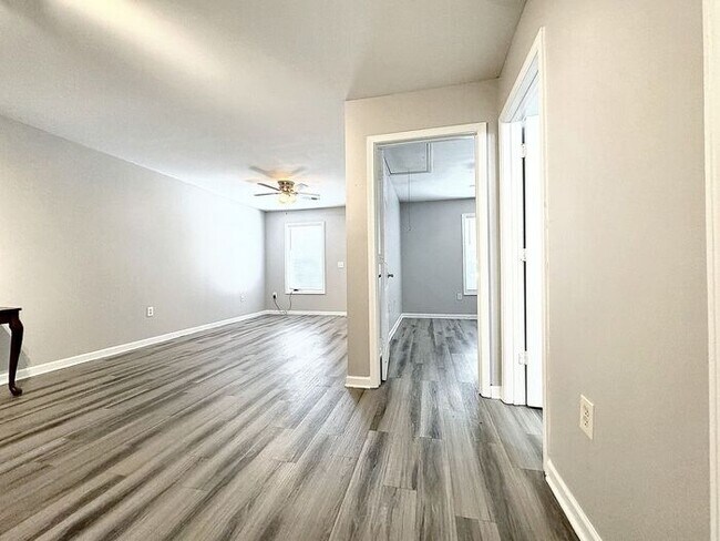 Building Photo - All Electric 1 Bedroom 1 Bathroom in Cartersville