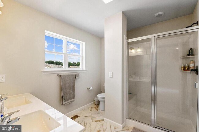 Building Photo - 3070 Goshen Dr