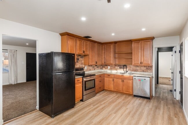 Building Photo - 4821 S 4180 W