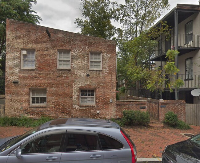 Building Photo - 3505 N St NW