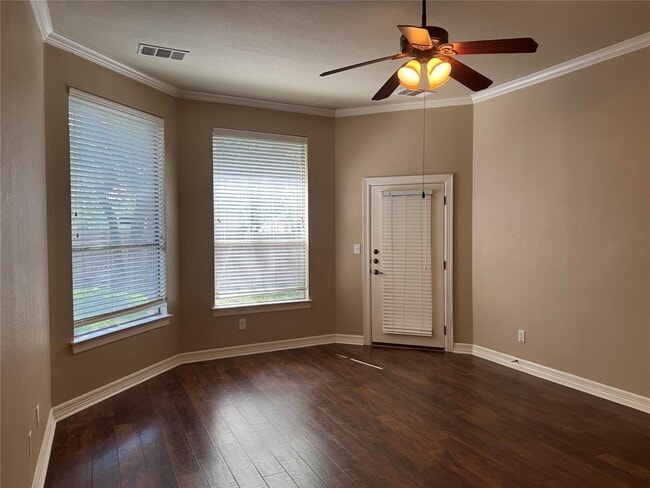 Building Photo - 1220 Pine Forest Cir