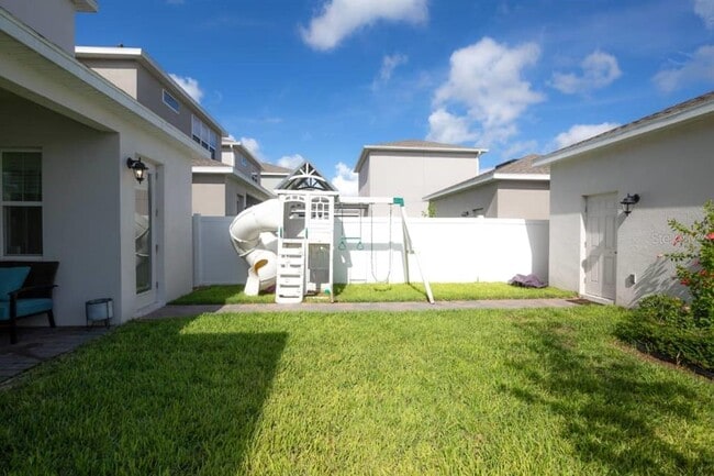 Building Photo - 15367 Gilligan Ct