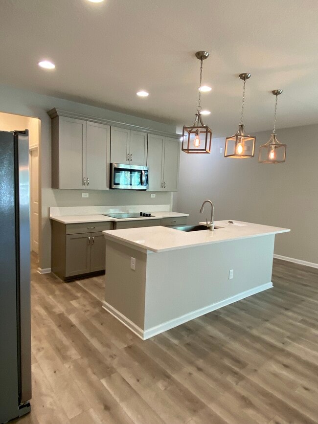 Building Photo - 2175 Eagle Talon Cir