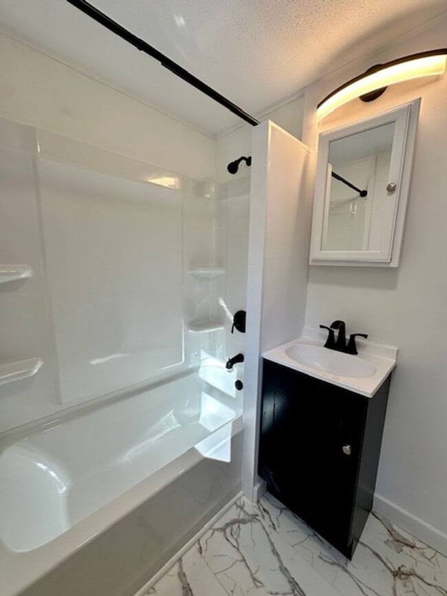 Building Photo - 877-877 Lower Swiftwater Rd