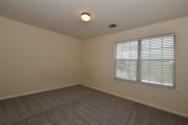 Building Photo - 16807 Luckenwald Dr