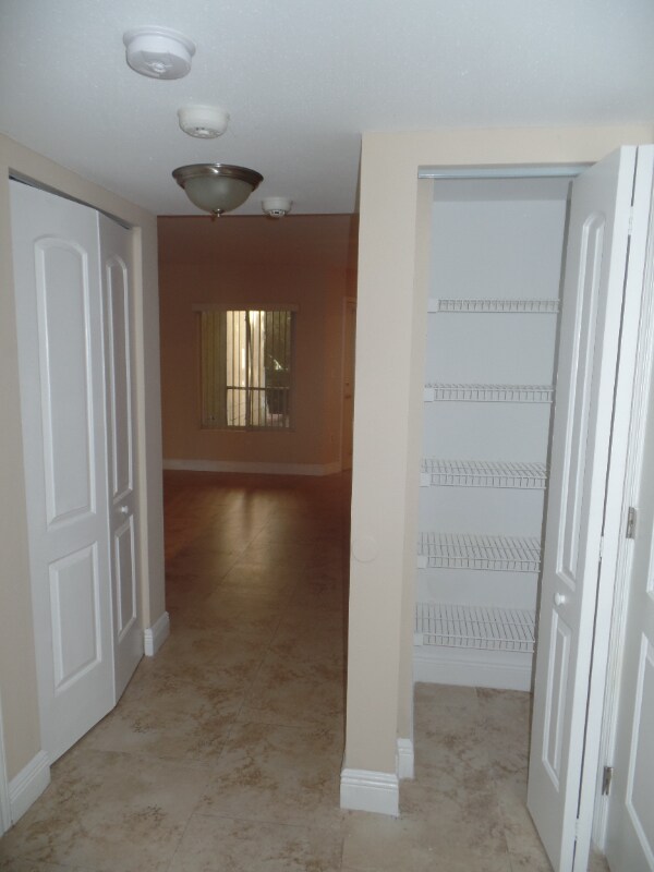 Building Photo - 2622 NW 33rd St