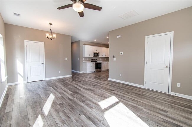 Building Photo - 115 Pinto Ln