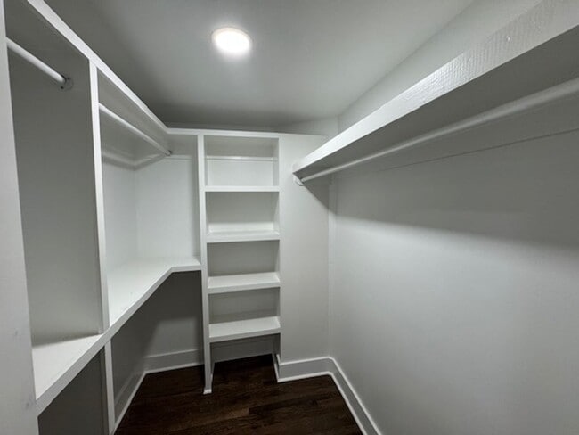 Building Photo - Renovated 3 Bedroom/2 Bath Home