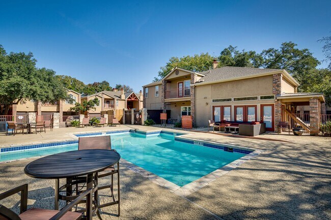 Building Photo - Natures Best Two Bedroom - 360 at 2222 - C...