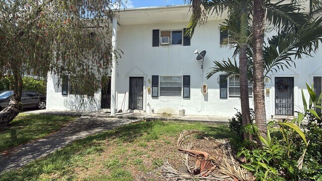 Building Photo - JKRK Miami - 1625