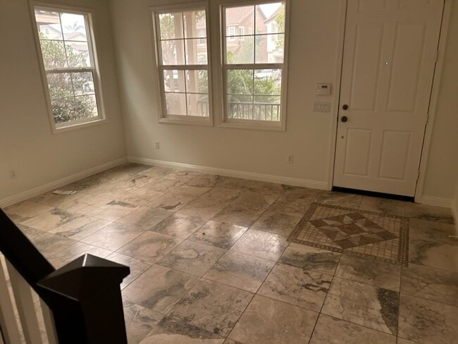 Building Photo - 4BD/2.5BATH FAMILY HOME-$4100 PER MO.