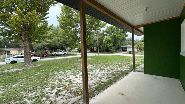 Building Photo - 261 W Caldwell St