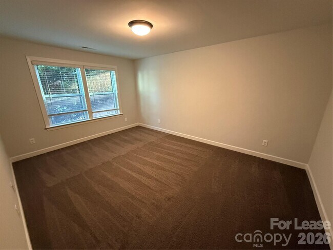 Building Photo - 114 Ryan Ln