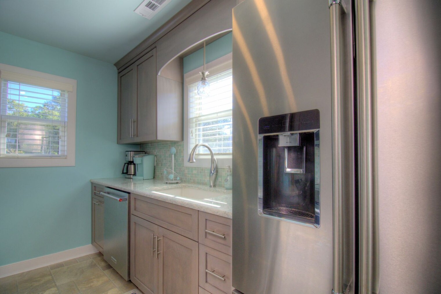 Building Photo - 9689 Stillwater Ct