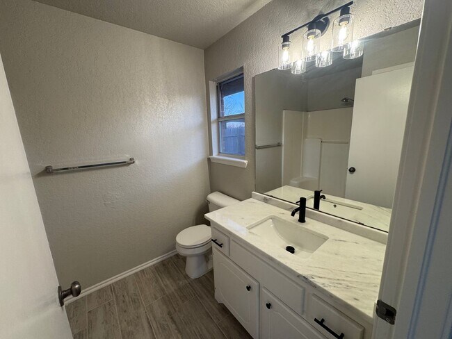 Building Photo - Storm Shelter!!! This 3 bed, 2 bath, 2 Car Garage home has new paint, kitchen and bathroom granit...