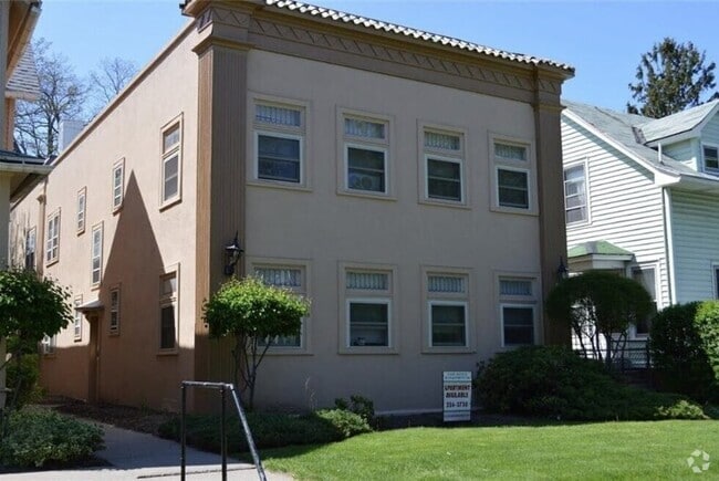 Building Photo - 171-179 Berkeley St