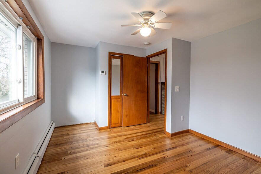 Building Photo - 4559 Makyes Rd