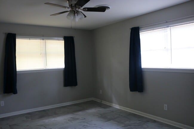 Building Photo - 3908 Bridle Path