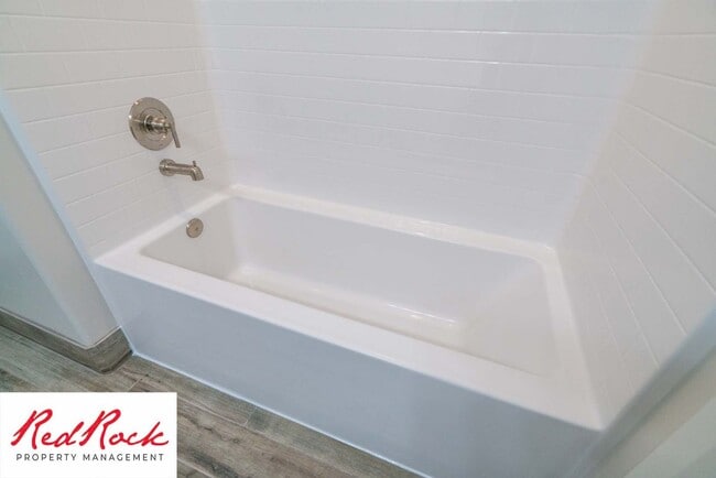 Building Photo - Single Family Home in Hurricane with an attached Casita!