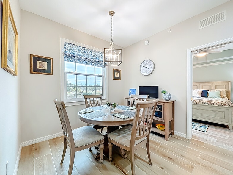 Building Photo - 960 Cooper St