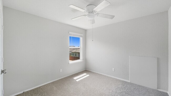 Building Photo - 534 Candor Stone