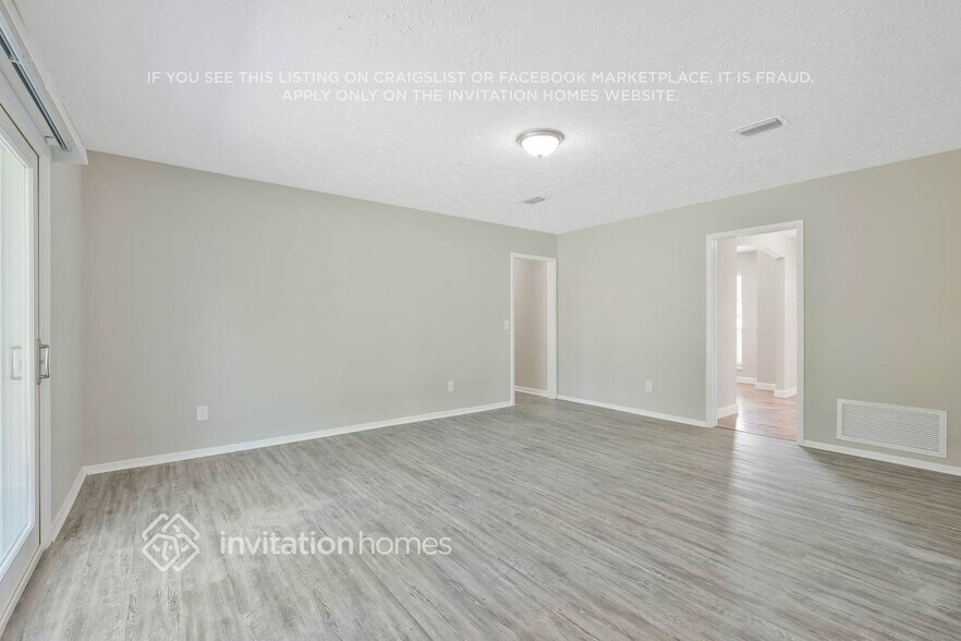 Building Photo - 4063 Greenwillow Ln W