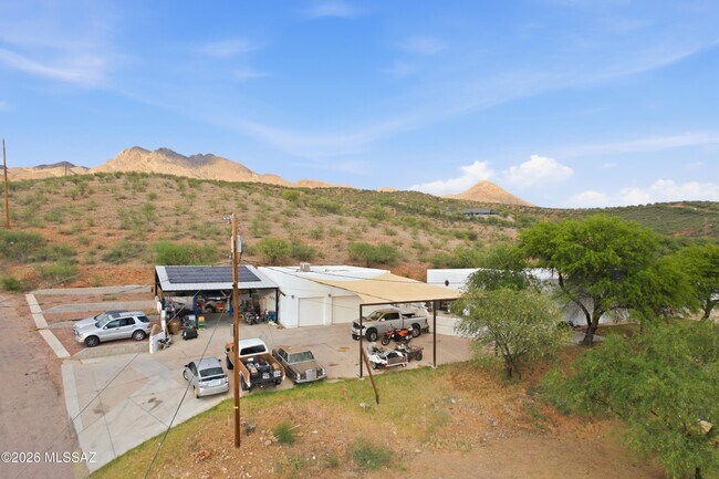 Building Photo - 221 Pso Tamex