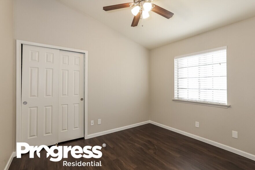 Building Photo - 1209 E Villa Rita Dr