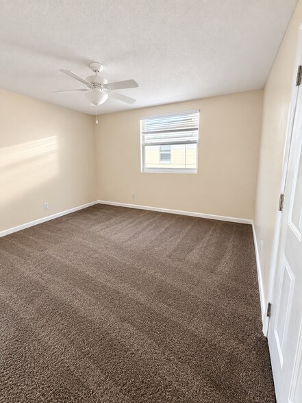Living Room 2 - 2730 Hamilton Cir