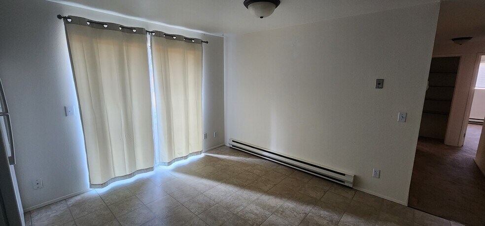 Building Photo - 521 159th St E