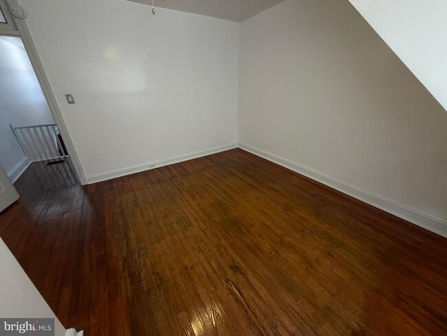 Building Photo - 1535 Willow St